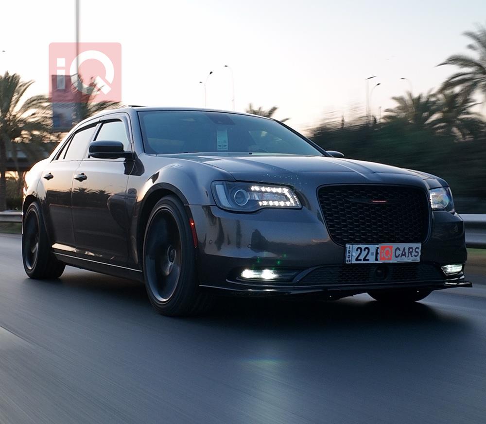 كرايسلر 300